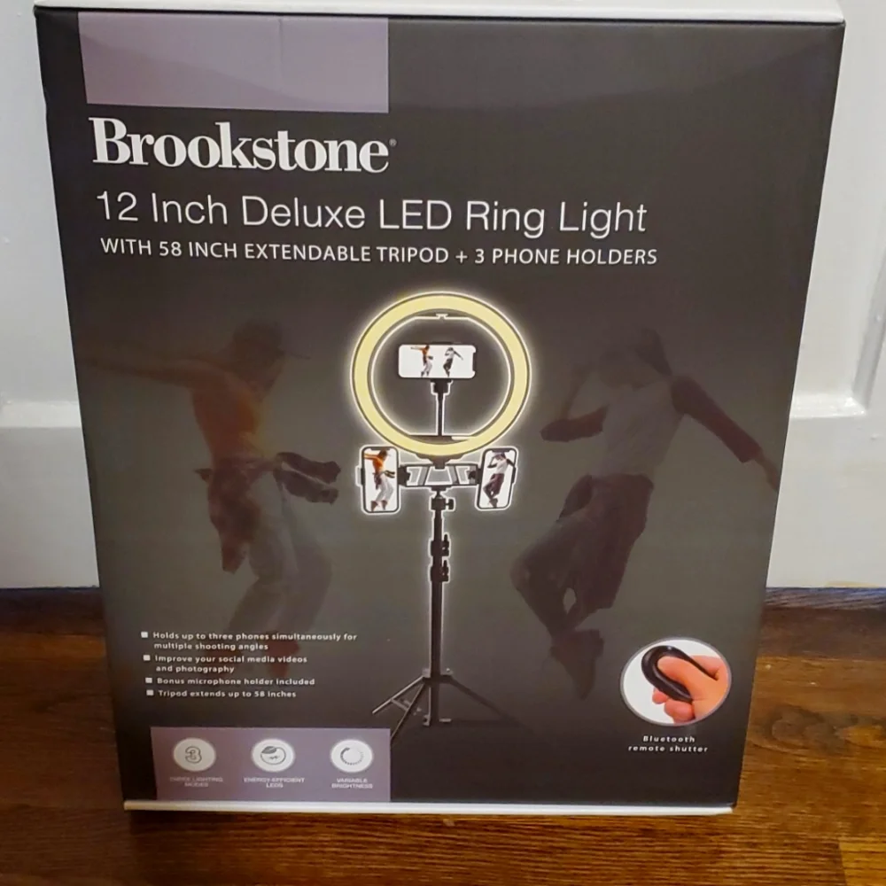 BROOKSTONE 12 IN Deluxe‎ LED Ring Light